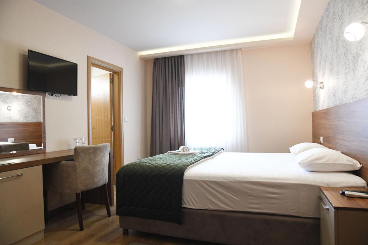 Hotel Garden Novi Sad Exterior photo