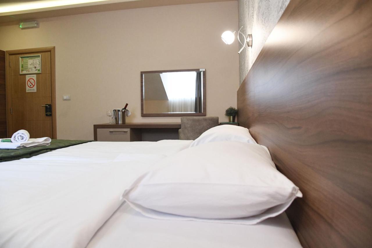 Hotel Garden Novi Sad Exterior photo