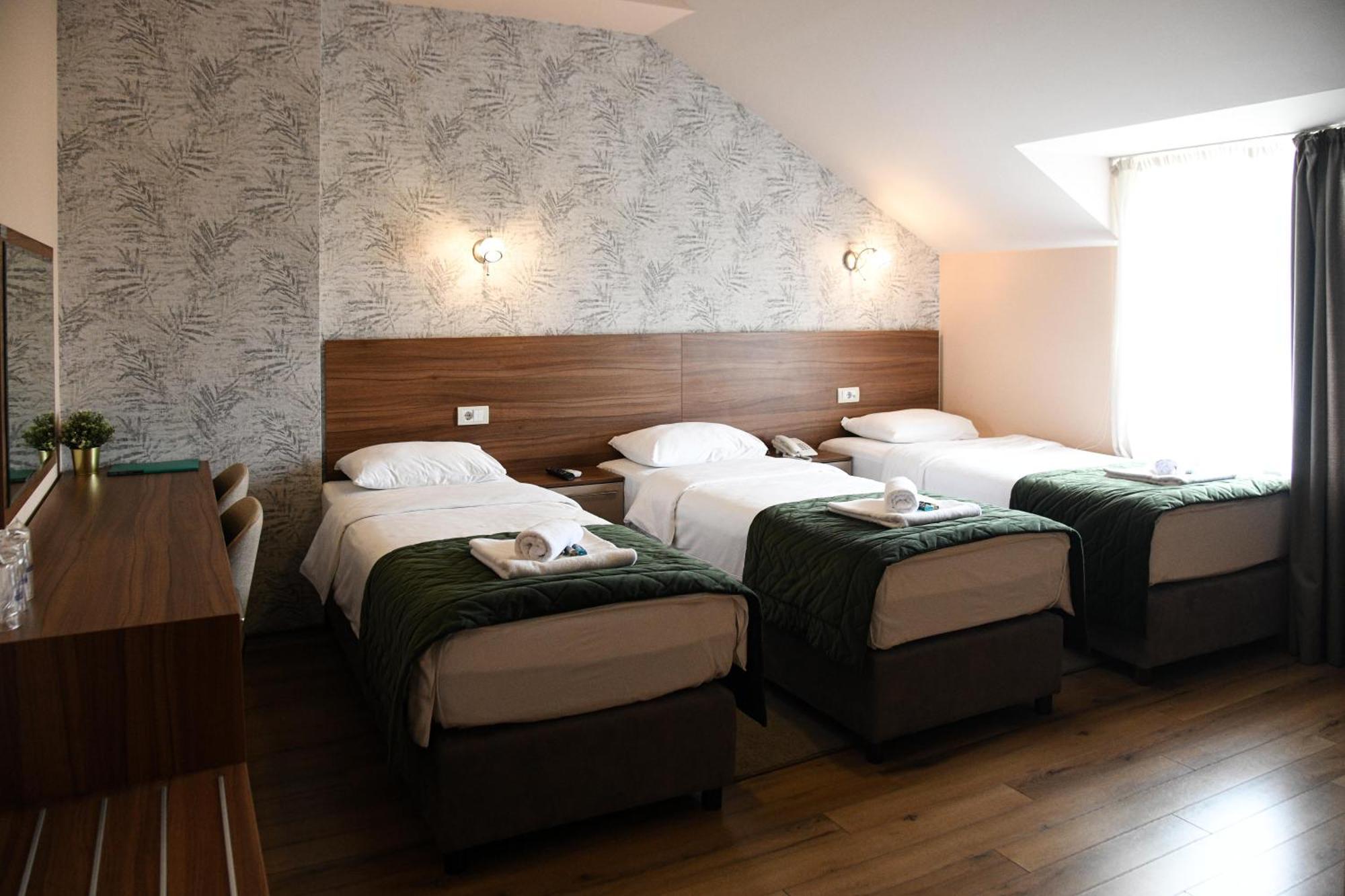 Hotel Garden Novi Sad Exterior photo